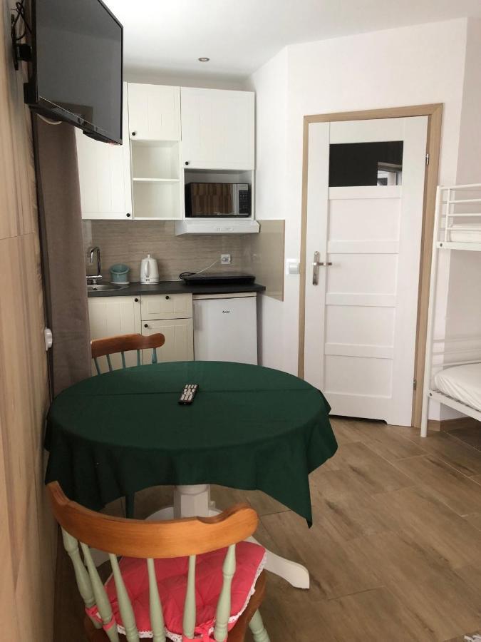 Pokoje Goscinne U Znajomej Ujście-Darłowskie Exterior photo